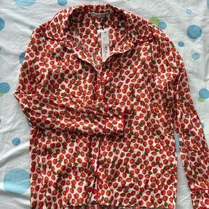 Alice & Olivia - Willa strawberry-print silk shirt